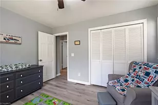 2302 Beaverbrook Dr, Greensboro, NC 27406 - Photo 22