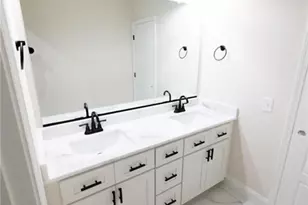 482 Carson Rd, Pilot Mountain, NC 27041 - Photo 10