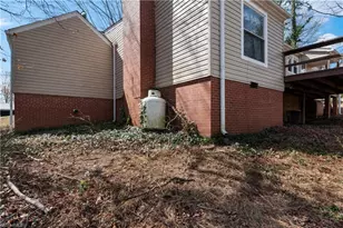 205 Triplett St, Jonesville, NC 28642 - Photo 32