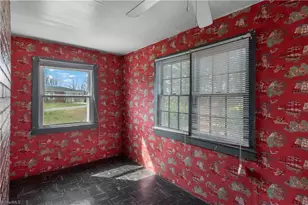 205 Triplett St, Jonesville, NC 28642 - Photo 8