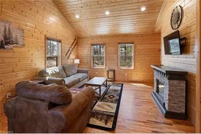 128 Deer Antler Drive, Purlear, NC 28665 - Photo 4