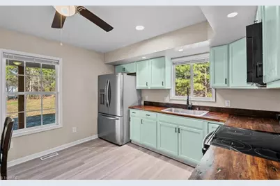 7489 Riverside Road, Seagrove, NC 27341 - Photo 16