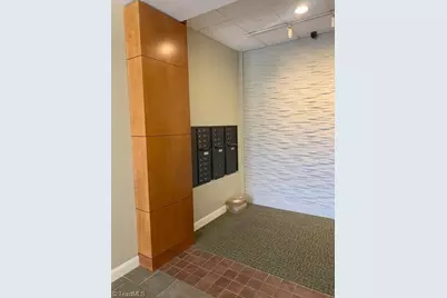 530 N Trade Street #403, Winston-Salem, NC 27101 - Photo 4