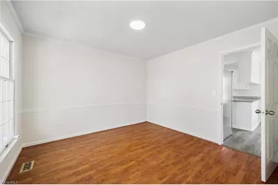 2821 Edgewood Avenue, Burlington, NC 27215 - Photo 4