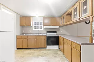 670 Foxwood Rd, Madison, NC 27025 - Photo 16