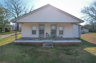 4190 Grubbs Rd, Walkertown, NC 27051 - Photo 2