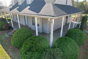 6055 Wind Shadow Ln, Walkertown, NC 27051 - Photo 34