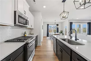 9132 Stoney River Ln, Kernersville, NC 27284 - Photo 8