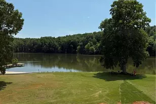 4586 Hanes Lk Dr, Winston-Salem, NC 27106 - Photo 12