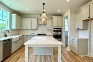 4586 Hanes Lk Dr, Winston-Salem, NC 27106 - Photo 2
