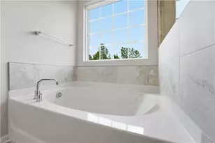 1442 Reading Ct, Burlington, NC 27217 - Photo 20