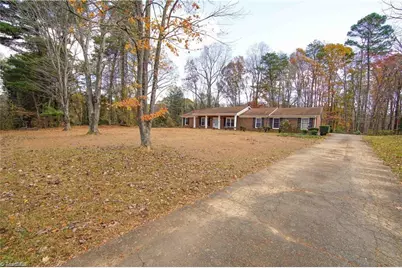 3365 New Walkertown Road, Winston-Salem, NC 27105 - Photo 2