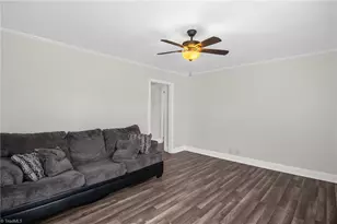 2805 Kentwood St, Greensboro, NC 27405 - Photo 8