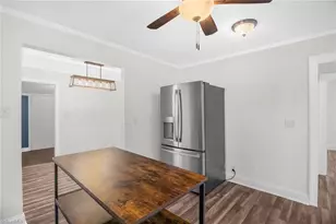 2805 Kentwood St, Greensboro, NC 27405 - Photo 12