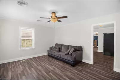 2805 Kentwood Street, Greensboro, NC 27405 - Photo 6