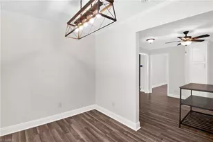 2805 Kentwood St, Greensboro, NC 27405 - Photo 14