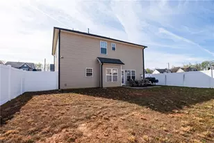 5180 Sedge Hollow Dr, Kernersville, NC 27284 - Photo 34