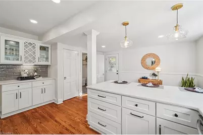 907 Sunset Drive, High Point, NC 27262 - Photo 12