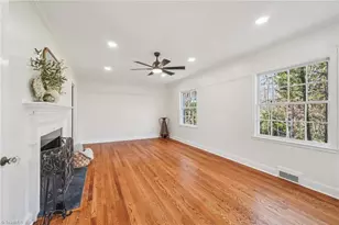 907 Sunset Dr, High Point, NC 27262 - Photo 6