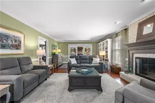 3306 Wedgewood Pl, Greensboro, NC 27403 - Photo 18