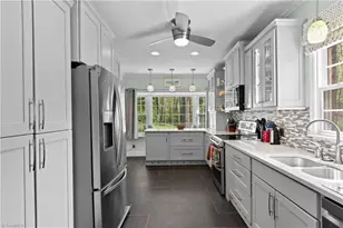 5664 Regents Park Rd, Kernersville, NC 27284 - Photo 2