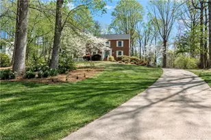 5664 Regents Park Rd, Kernersville, NC 27284 - Photo 8