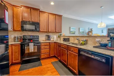 2703 Kingsbury Court, Burlington, NC 27215 - Photo 12