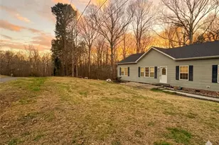 3233 Alamo Dr, Trinity, NC 27370 - Photo 2