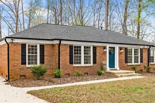 1 Bent Oak Ct, Greensboro, NC 27455 - Photo 2