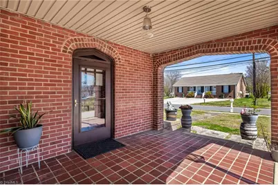 208 Cox Avenue, Thomasville, NC 27360 - Photo 6