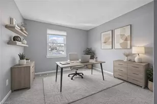 5723 Bramblegate Rd, Greensboro, NC 27409 - Photo 8