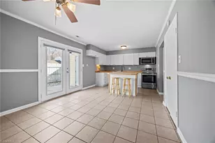 5723 Bramblegate Rd, Greensboro, NC 27409 - Photo 20