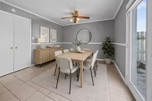 5723 Bramblegate Rd, Greensboro, NC 27409 - Photo 6