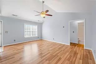 3627 Signet Dr, Winston-Salem, NC 27101 - Photo 8