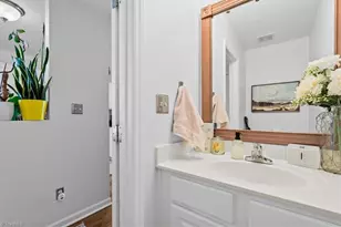 14 Meadow Crossing Ct, Greensboro, NC 27410 - Photo 22