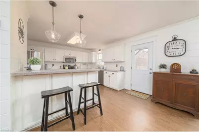 4100 Tolley Ridge Lane, Winston-Salem, NC 27106 - Photo 4