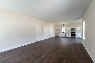 1064 S Sunset Drive, Winston-Salem, NC 27103 - Photo 2