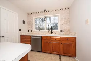 2309 Teapot Ct, Winston-Salem, NC 27106 - Photo 14