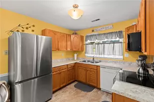 1609 Cedarlimb Ct, Winston-Salem, NC 27127 - Photo 6