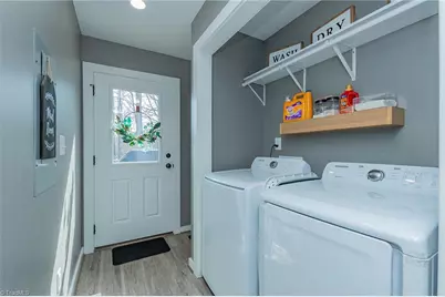 131 Lake Drive 10, Lexington, NC 27292 - Photo 18