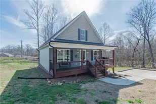 131 Lake Dr 10, Lexington, NC 27292 - Photo 2