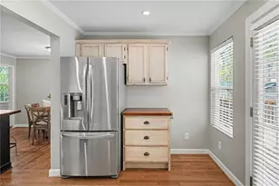 1824 Colonial Ave, Greensboro, NC 27408 - Photo 16