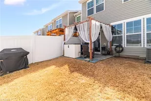 1245 Evelynnview Ln, Kernersville, NC 27284 - Photo 22