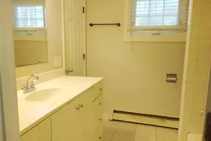 3202 Northampton Dr, Greensboro, NC 27408 - Photo 18