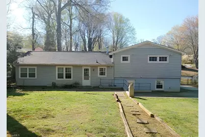 3202 Northampton Drive, Greensboro, NC 27408 - Photo 2