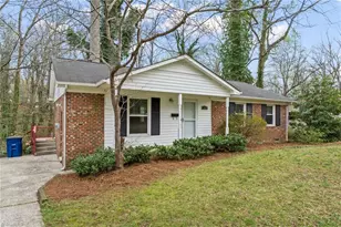 1629 Ardsley St, Winston-Salem, NC 27103 - Photo 4