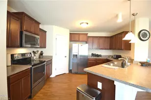 7505 Oliver Park Dr, Whitsett, NC 27377 - Photo 12