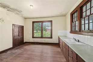 1419 Westbrook Dr, Winston-Salem, NC 27103 - Photo 10