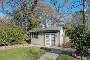 406 Westdale Pl, Greensboro, NC 27403 - Photo 32