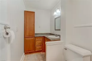 406 Westdale Pl, Greensboro, NC 27403 - Photo 22